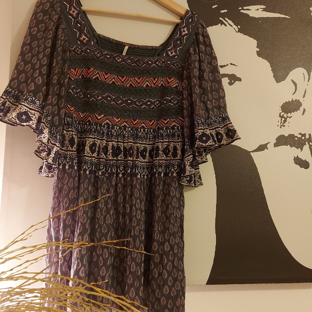 FREE PEOPLE boho style short dress patterned
